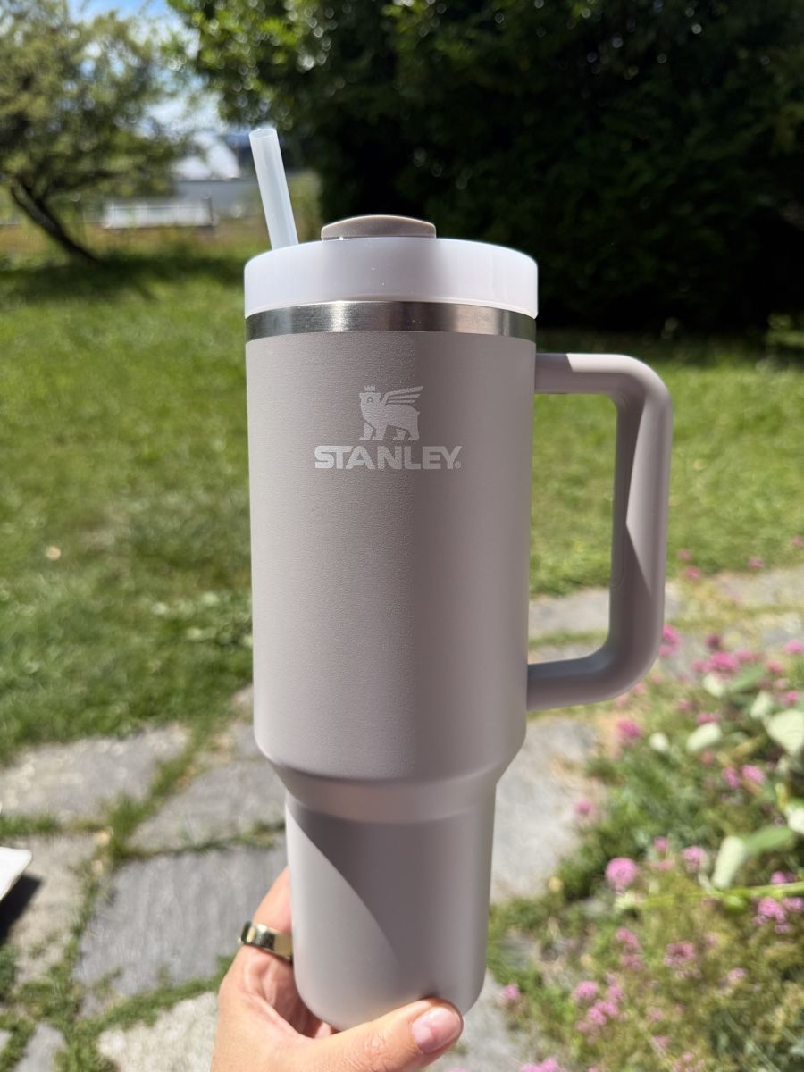 Stanley Gourdes & Thermos: Stanley Cup – D'occasion à Zürich par ali_9qm9