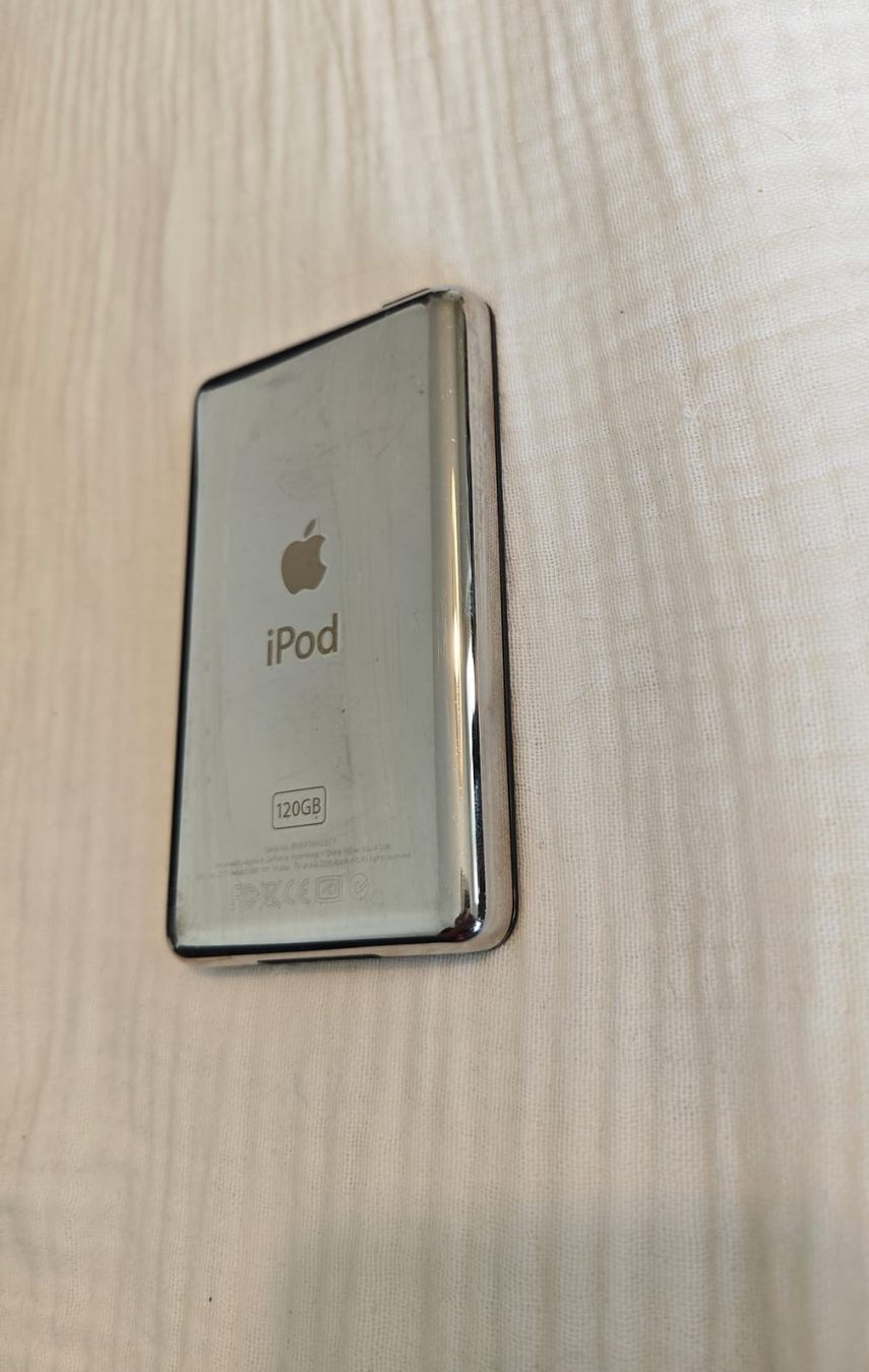 Apple Tragbarer Mediaplayer: Appel iPod Classic 7 Gen 120GB – Gebraucht aus Zollikofen von zar_j67f 3