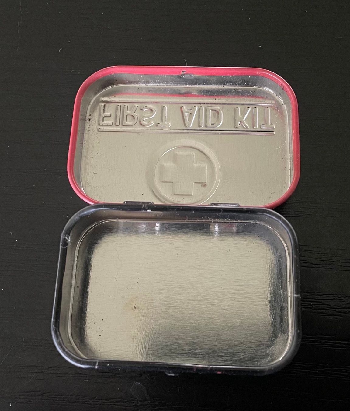 Contenitori & Simili: Blechdose Dose Behälter FIRST AID KIT Klappdeckel – Usato da Oftringen venduto da allesmeins 9