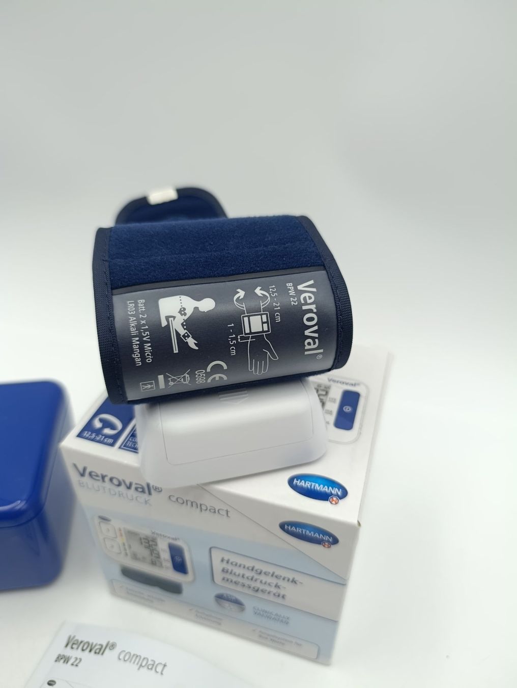 Hartmann Attrezzature mediche: Hartmann Veroval compact Handgelenk-Blutdruckmessgerä – Usato da Wil SG venduto da Donaldus 1