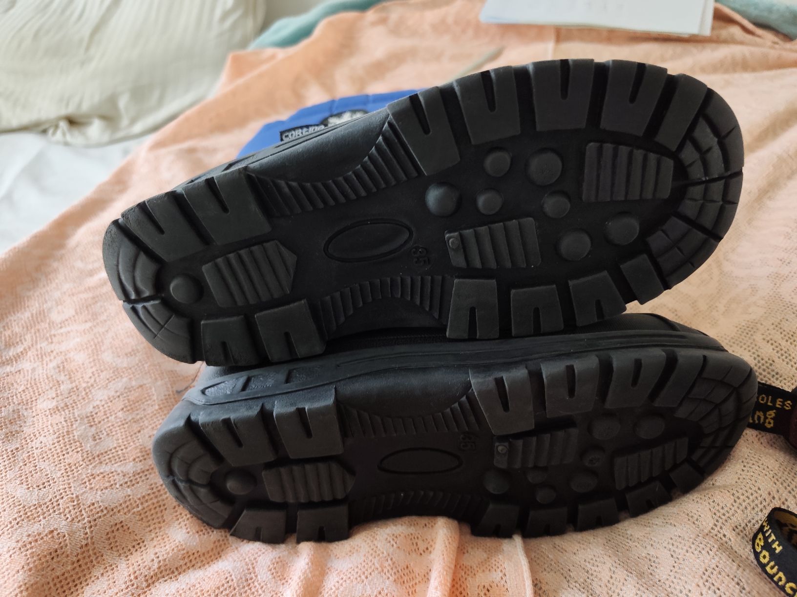 Scarpe per ragazze: schuhpaket gr. 35 mit marken – Usato da Muttenz venduto da Hermesvonthan 6