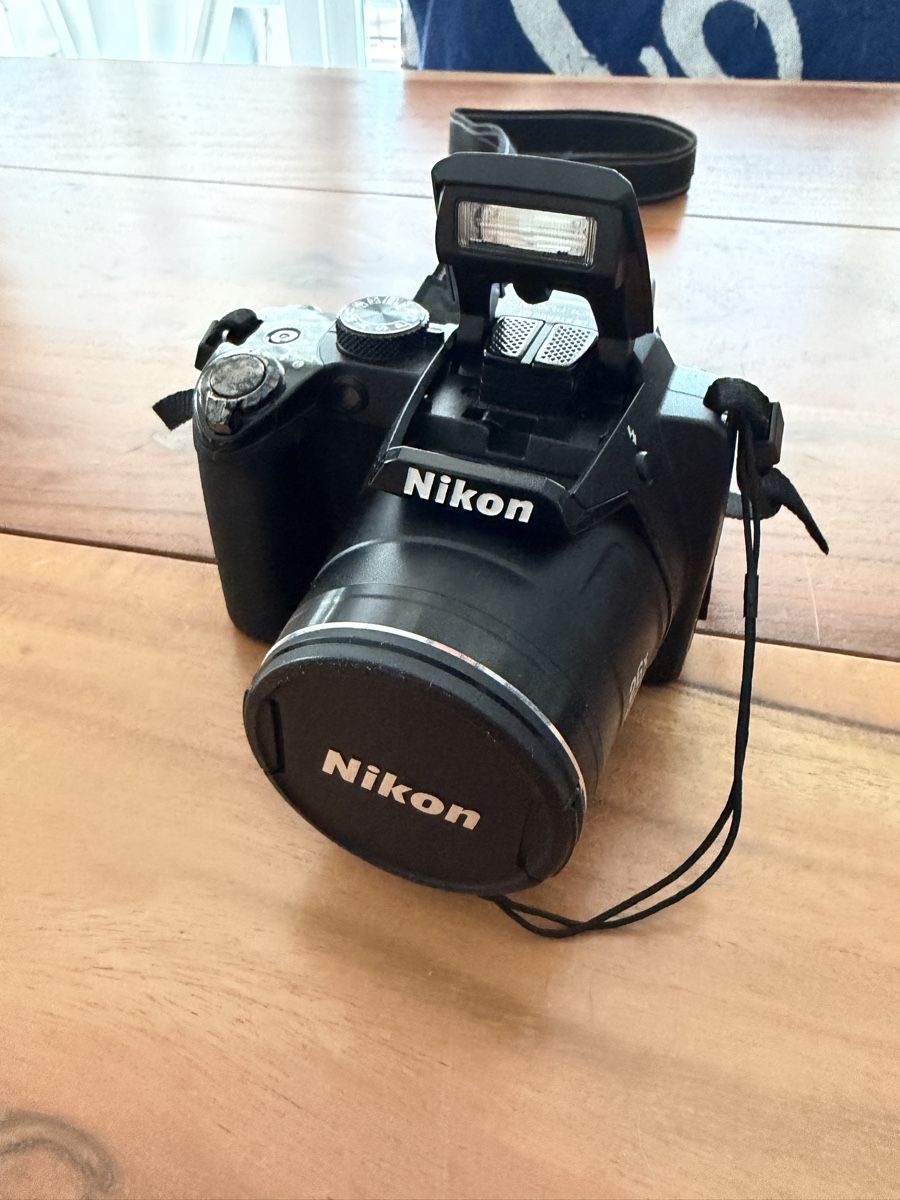 Nikon Appareil photo: Nikon Coolpix P100 mit Tasche – D'occasion à Zetzwil par KaselCH