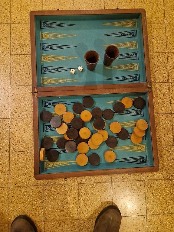 Giochi: Ancien jeux backgamonne – Usato da St-Prex venduto da jer_759q