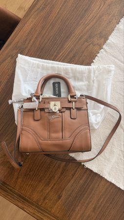 Handtasche Guess braun neu mit Etikett
