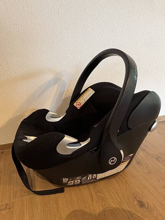 Seggiolini per auto: Cybex Aton Q inkl. Isofix – Usato da Uetikon am See venduto da mar_2s5v 1