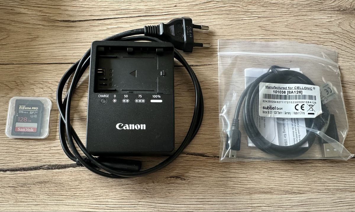 Canon Fotocamera: Canon EOS 6D Mark II Body – Nuovo (secondo la descrizione) da Biel/Bienne venduto da Jupiter63 4