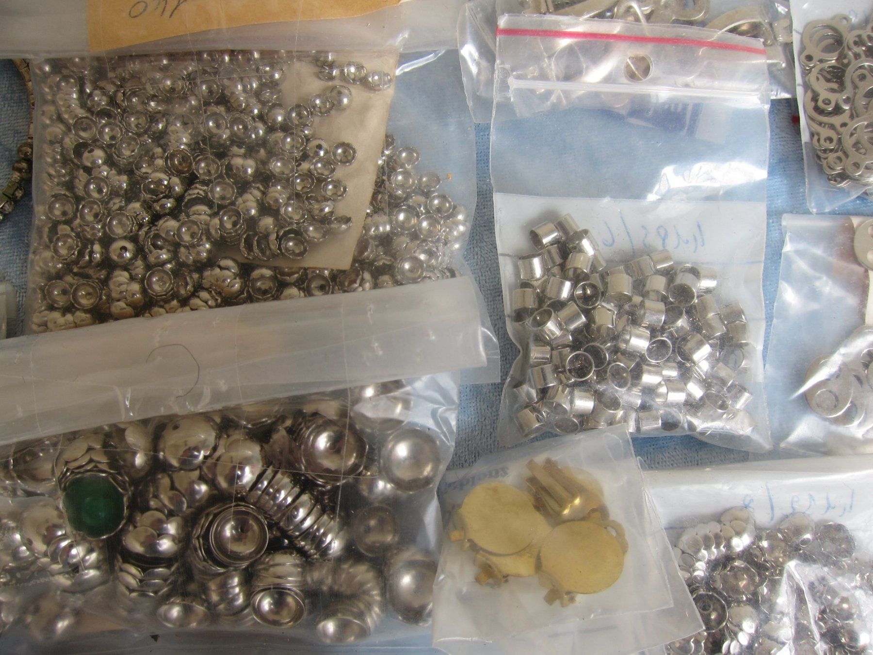 Autres bijoux: Modeschmuck Bastel Lot Defekt – Défectueux à Regensdorf par Eri8057 3