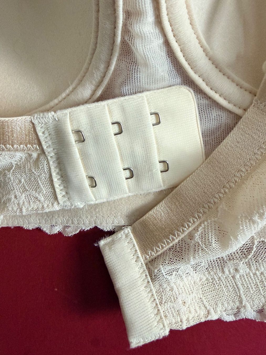 Triumph Autres dessous: TRIUMPH, Soft-Schalen-BH BRIGHT SPOTLIGHT, Gr. 85D, Offwhite – Neuf avec emballage d'origine à Rudolfstetten par gst_g7xl 6
