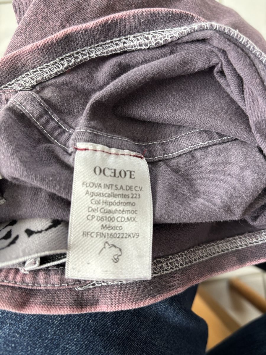 T-shirt: Maglietta  – Nuovo (secondo la descrizione) da Schwyz venduto da Francesca54 3