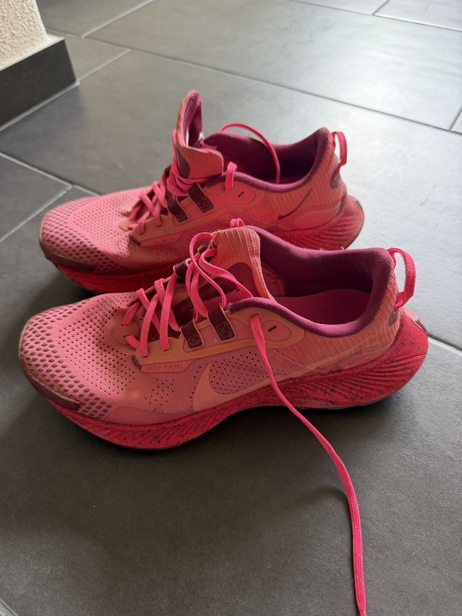 Nike Scarpe da donna: Pinke Nike Laufschuhe, Grösse 38.5 – Usato da Zürich venduto da ChiaraJacomet 5