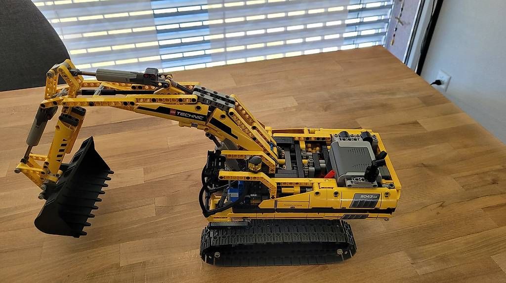 Lego Jeux de construction: Raupenbagger mit Fernsteuerung 8043 – D'occasion à Olten par Einwegparadies 3