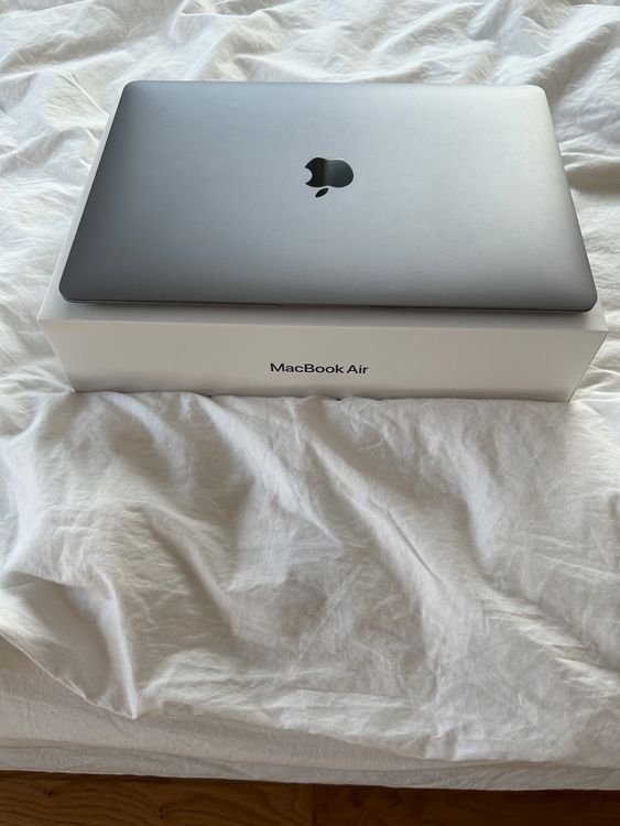Hochwertiger MacBook Air 2020 mit M1Chip Kaum gebraucht! Kaufen auf Ricardo