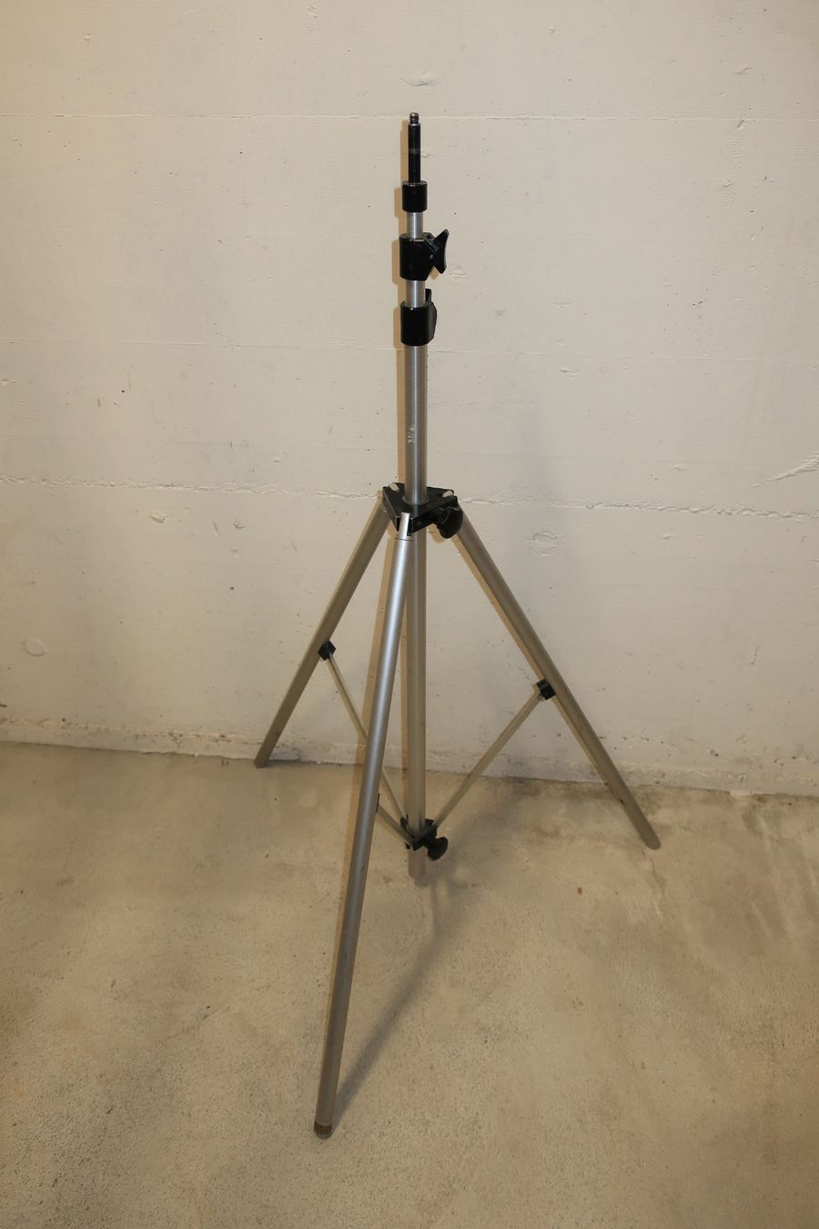 Broncolor Stative & Stativköpfe: Broncolor Lampenstativ – Gebraucht aus Zürich von dnk_nrd8