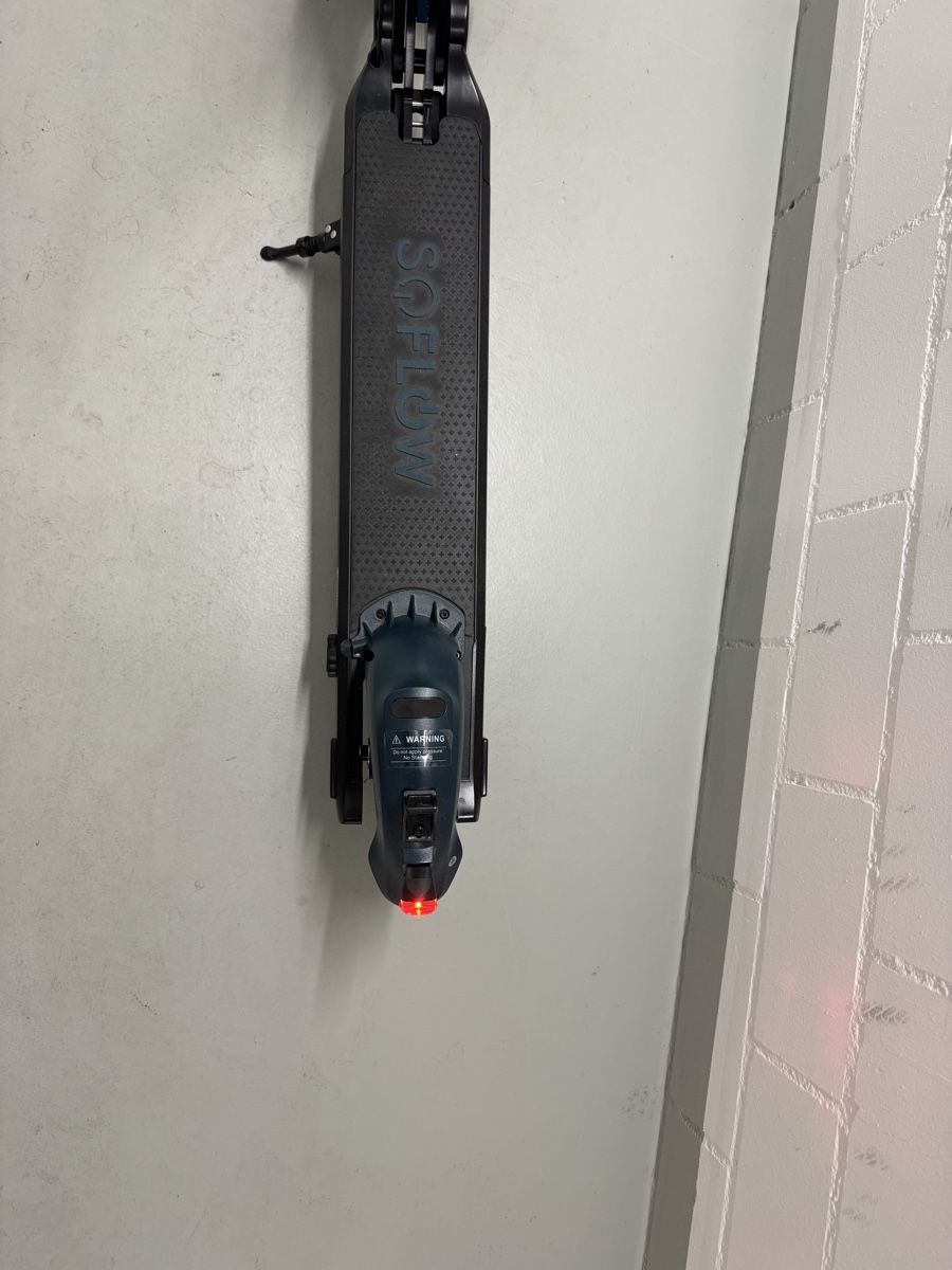 Veicoli elettrici: Soflow SO3 Pro Elektro-Tretroller, 20km/h – Usato da Biberist venduto da etesummer 1