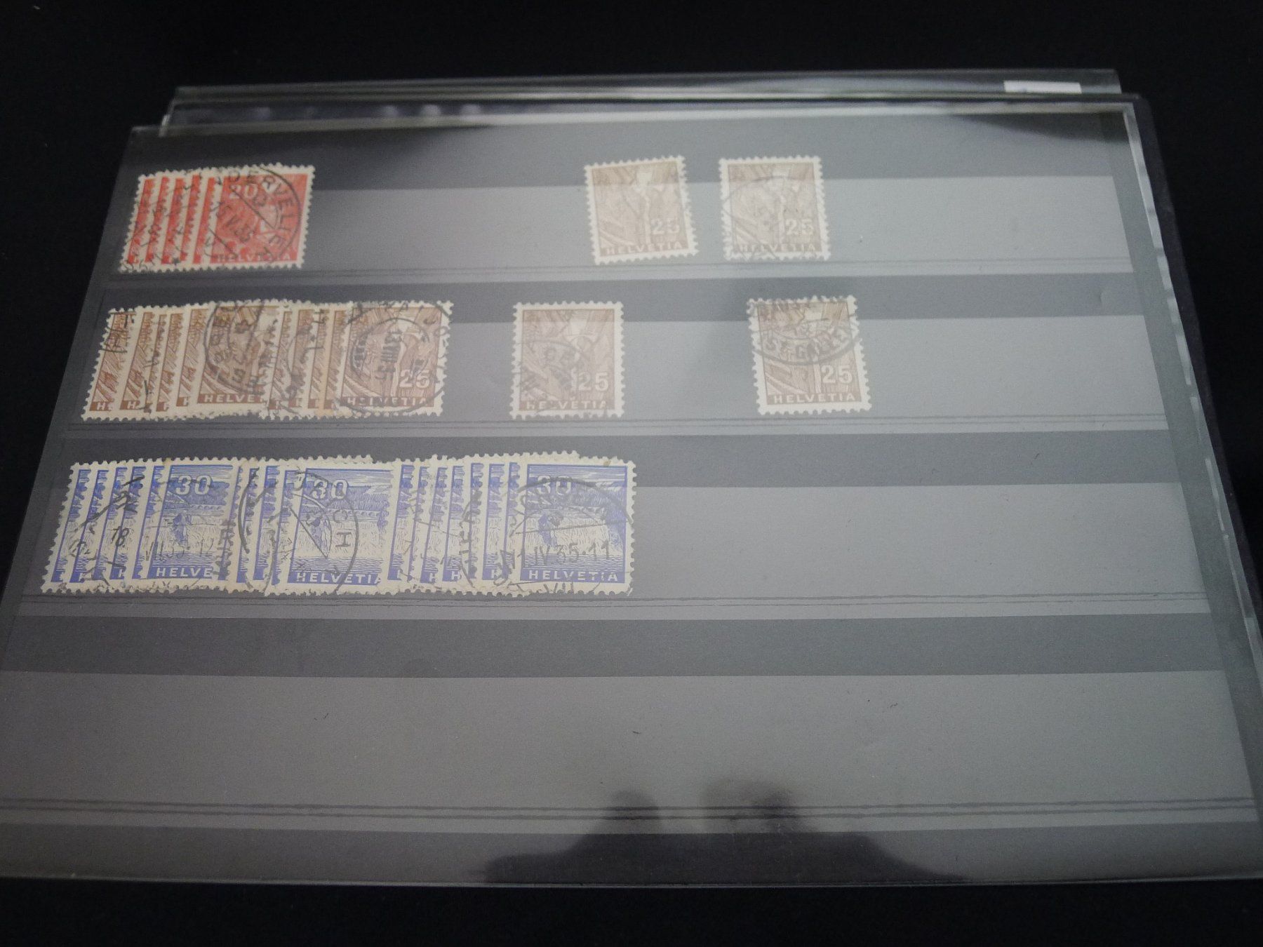 Tutti i francobolli: 1934 Schweizer Briefmarken Dubletten auf 6 Steckkarten – Usato da Dagmersellen venduto da q1w2e3r4 2
