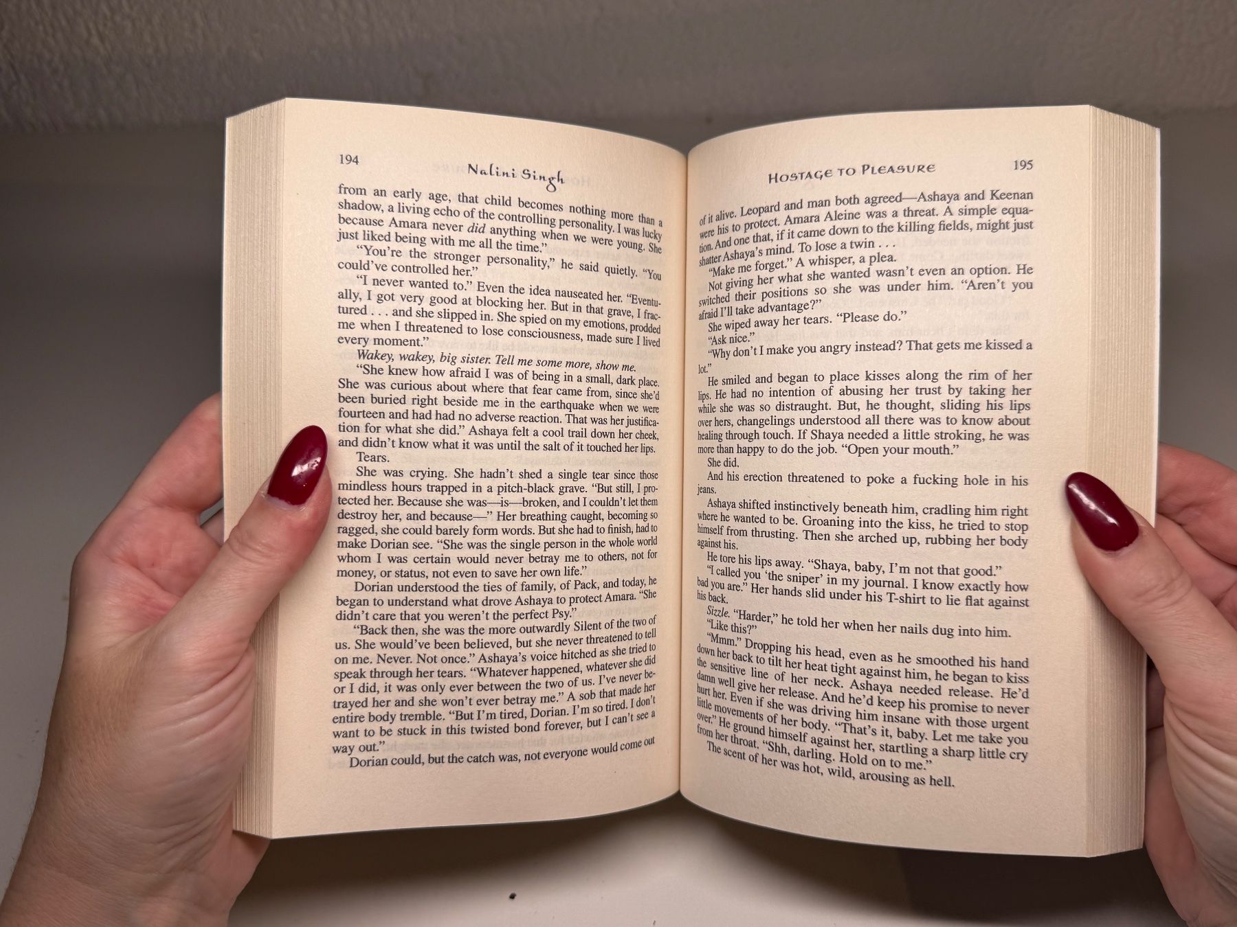 Bücher: NOVEL: Nalini Singh, Hostage to Pleasure – Gebraucht aus Grosswangen von English_books 6