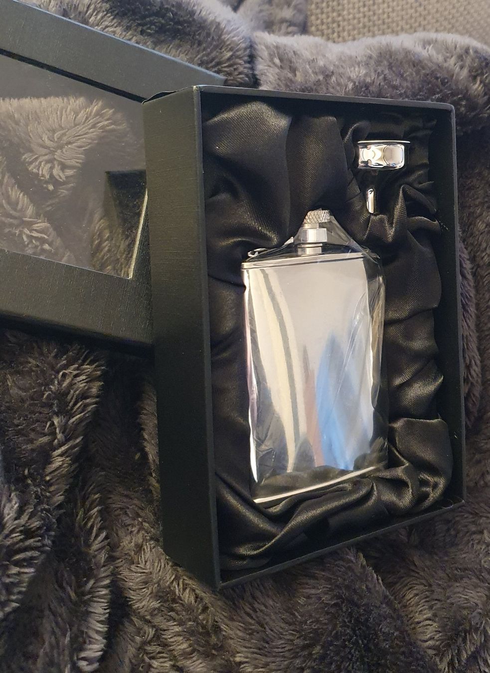 Sonstiges: ** NEU ** Flachmann 9cl poliert mit Trichter in Geschenkbox – Neu (gemäss Beschreibung) aus Möriken AG von Xaendu 3