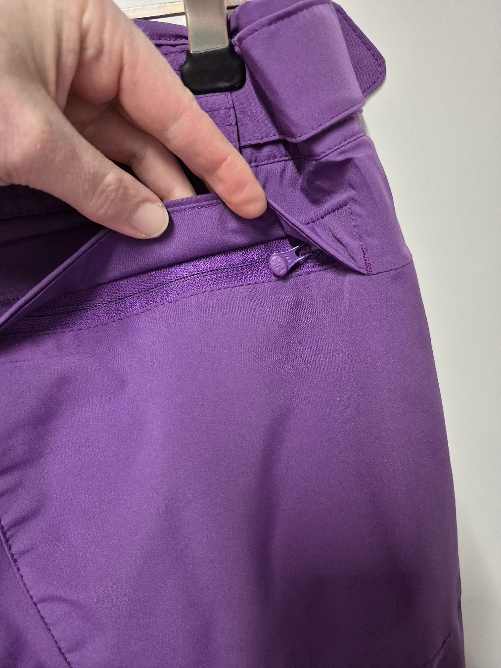 Helly Hansen Pantaloni: Helly Hansen Skihose Gr.M lila – Usato da Merligen venduto da muss_haben 3