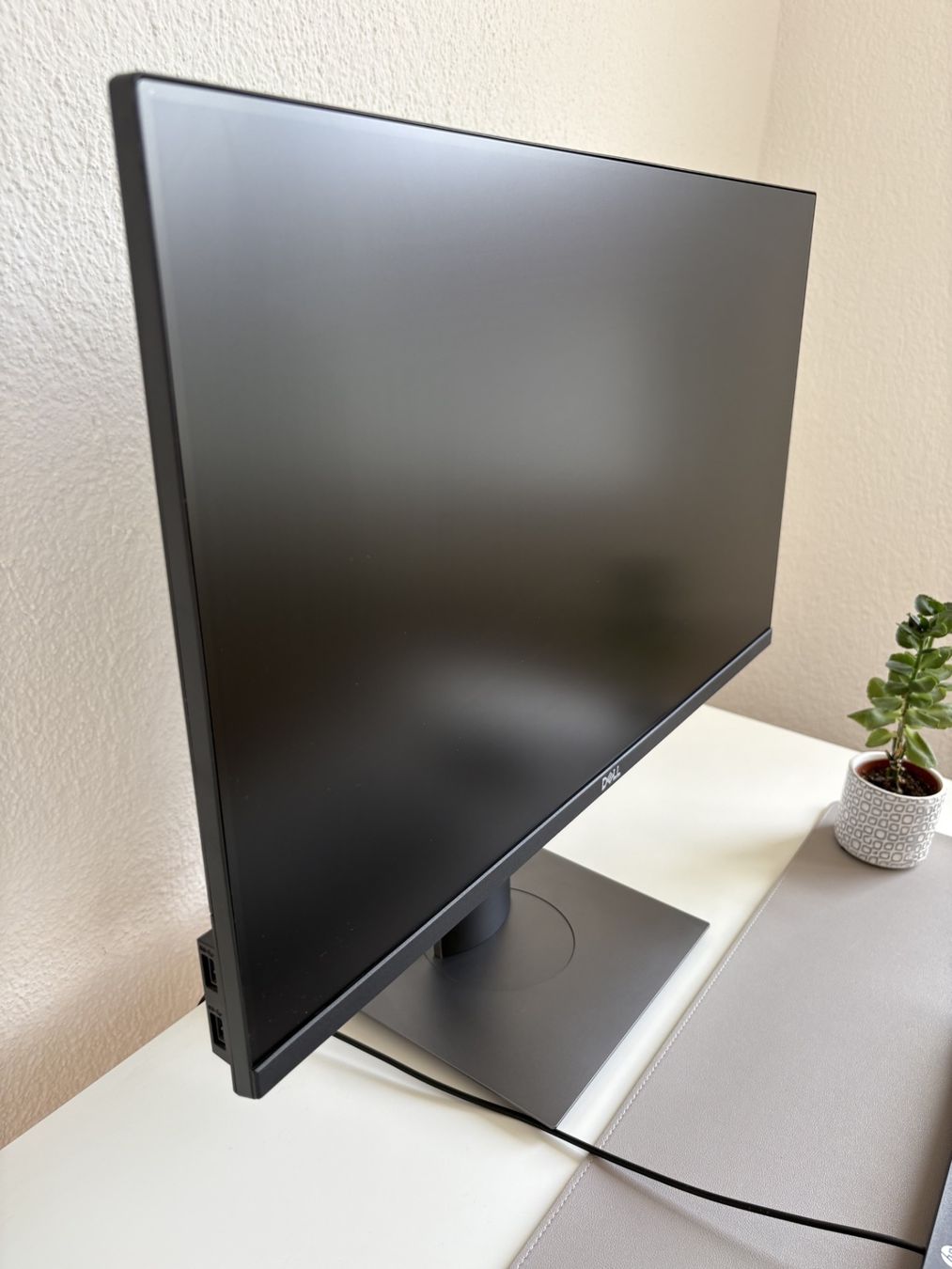 Monitore: Monitor Dell P2419H 1920 x 1080 Pixel, 24" – Gebraucht aus Gampelen von bel_n6hs 2