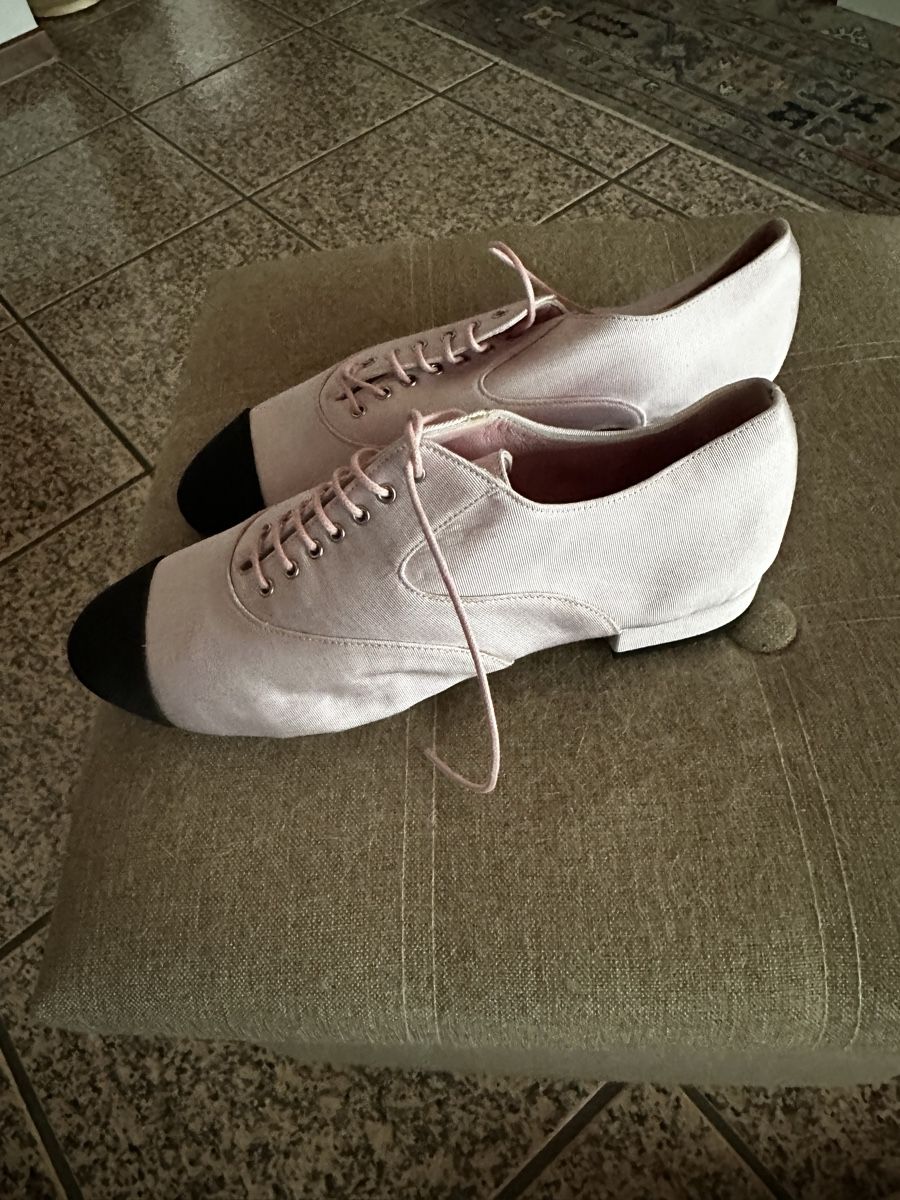 Chanel Scarpe da donna: Chanel ballerine stringate – Nuovo (secondo la descrizione) da Claro venduto da pao_6szn
