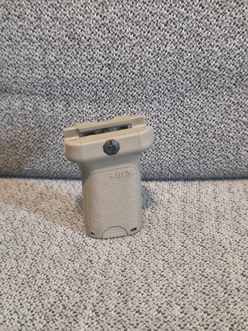 Alle Werkzeuge: BCM Short vertical grip – Neu und originalverpackt aus Steffisburg von Davga 2