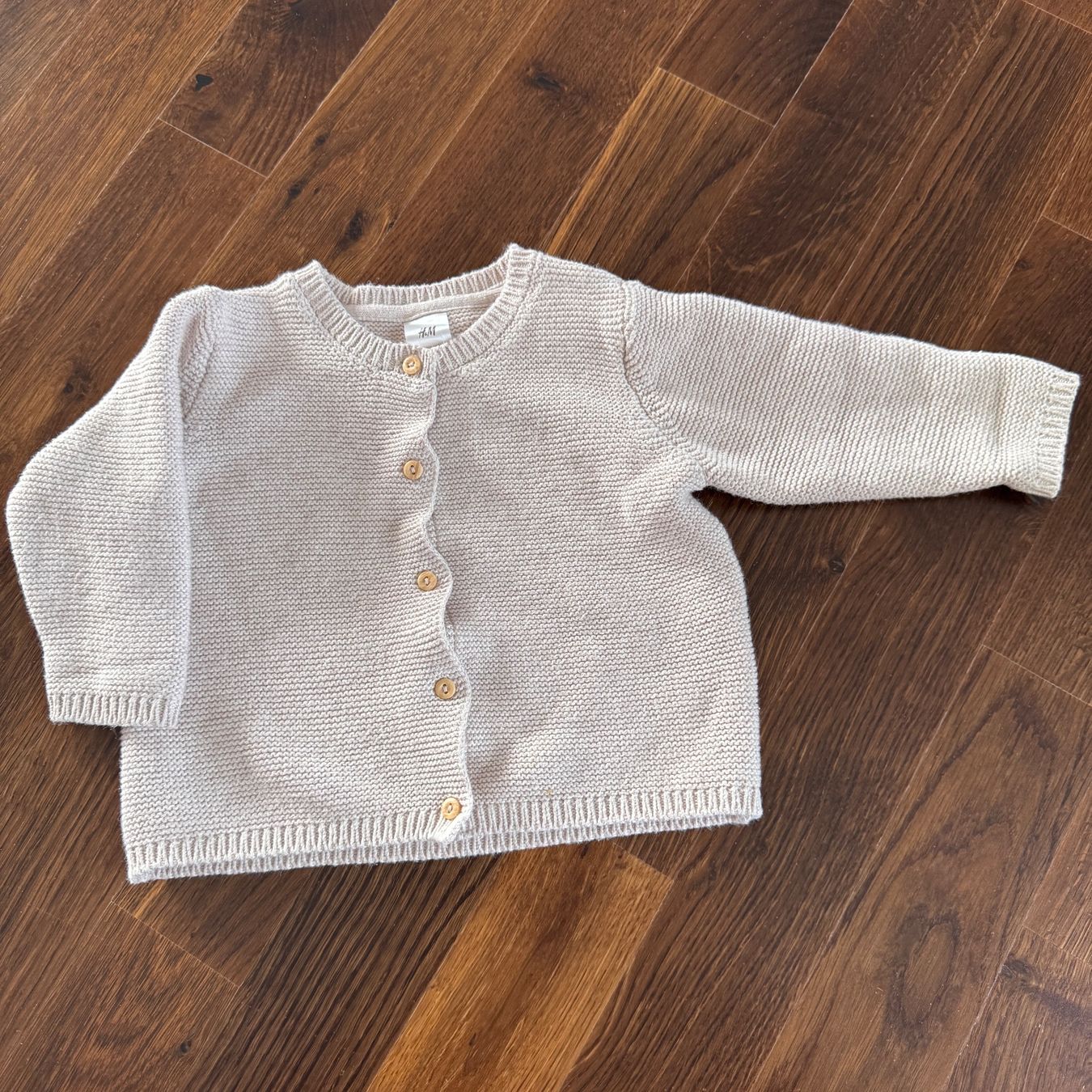 H&M Giacche & Cappotti: H&M Strickjacke Baby, Gr. 62 – Usato da Zürich venduto da jazz_mine