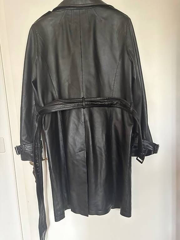 Cappotti: Trench in pelle nera – Usato da Derendingen venduto da gisella_21 2