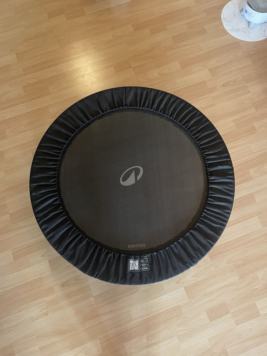 Decathlon Trampoline: Mini Trampolin DOMYOS, 101cm Durchmesser, kaum benutzt – Gebraucht aus Bülach von nin_lea1
