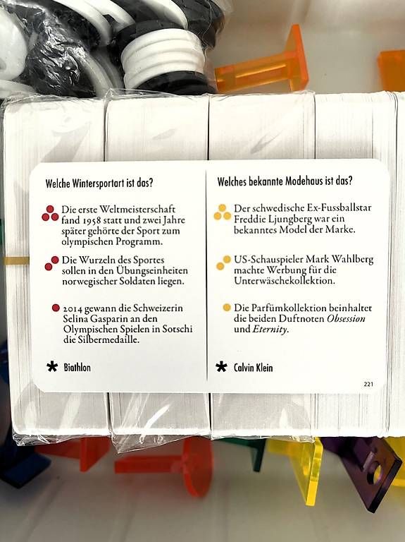 Spiele: iKNOW, Tactic Board Game, Wissenspiel, Schweizer Version – Gebraucht aus Chur von Zido 3