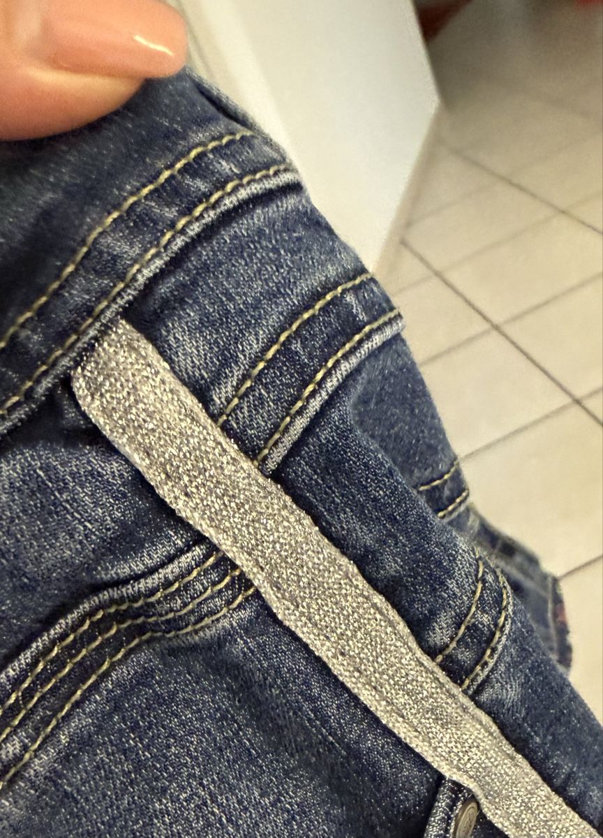 Jeans: Multiblu Jeans Gr. 42, 3/4 lang mit Glitzerstreifen - – Nuovo (secondo la descrizione) da Lyss venduto da Sibella56 3