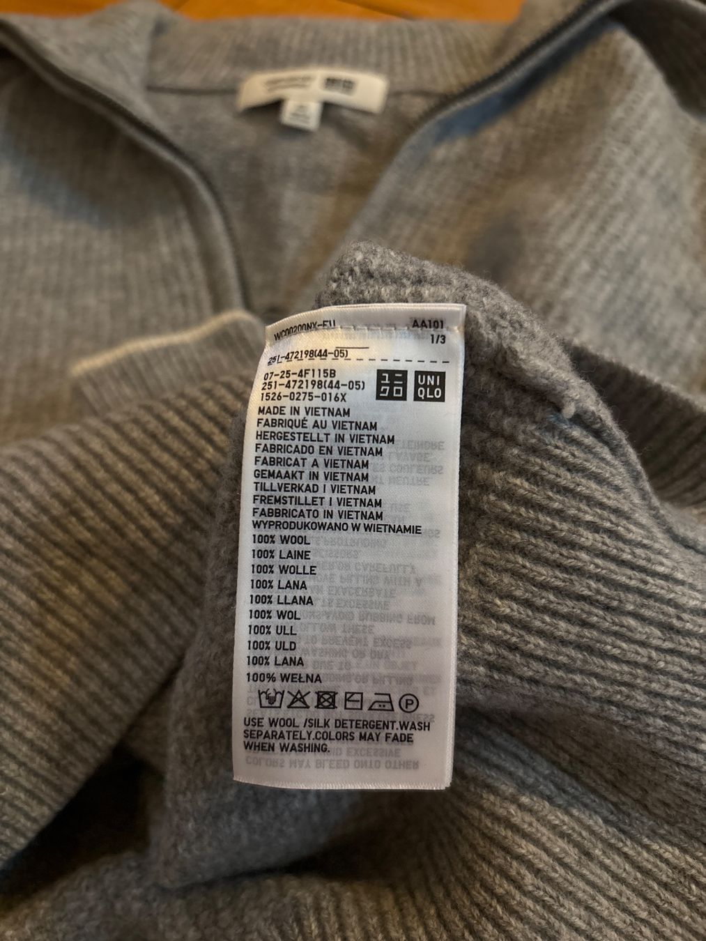 Uniqlo Pullover & Sweatshirts: 100% Wool Uniqlo Jumper – Gebraucht aus Genève von RFlatman 2