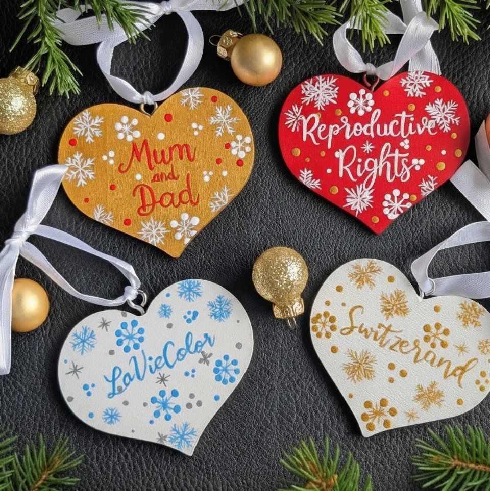 Tutte le decorazioni: Personalized Christmas Tree Heart Ornament Decoration – Nuovo e nell'imballaggio originale da Winterthur venduto da LaVieColor