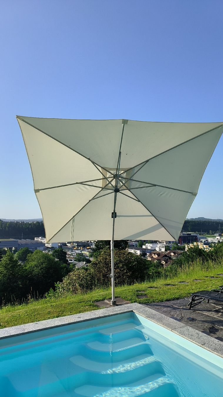 Glatz Ombrelloni: Ampelschirm Sunflex von Glatz – Usato da Dierikon venduto da Aateam 1