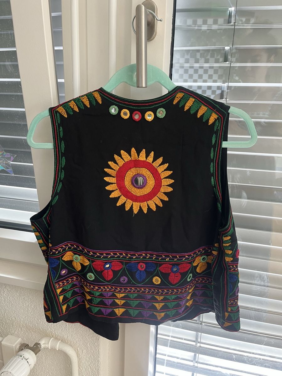 Gilet & Giacche: Hippie Vintage Weste – Usato da Zürich venduto da laribuechel 1