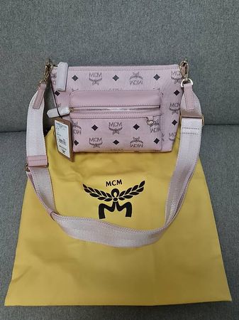 MCM Umhängetasche Aren Pink