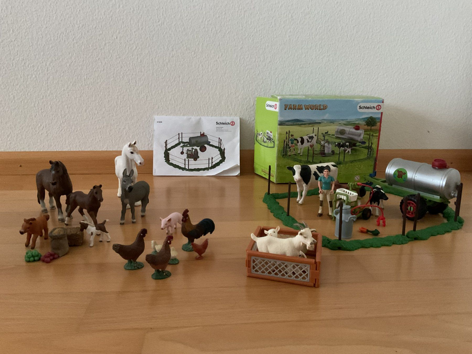 Schleich Giocattoli: Grosses Schleich Bauernhof-Set – Usato da Muttenz venduto da Juvenile33