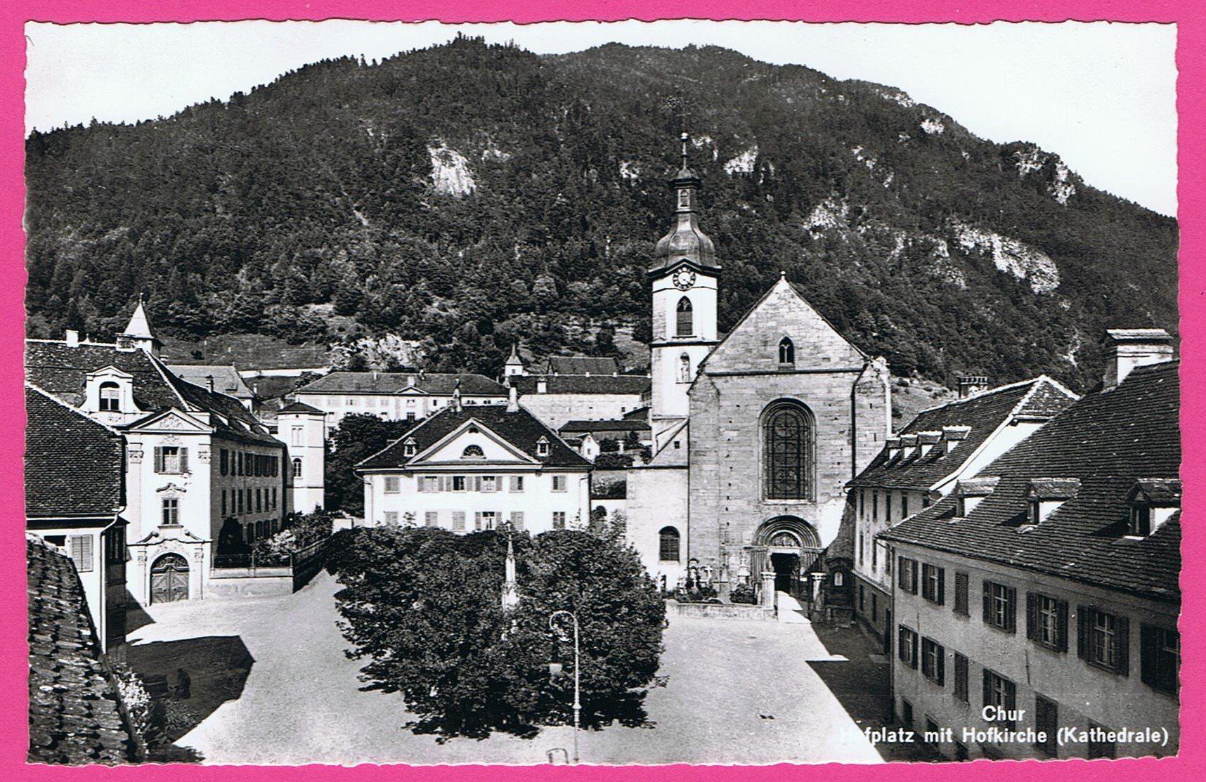 Ansichtskarten: Chur Hofplatz mit Hofkirche – Gebraucht aus Einsiedeln von dillie