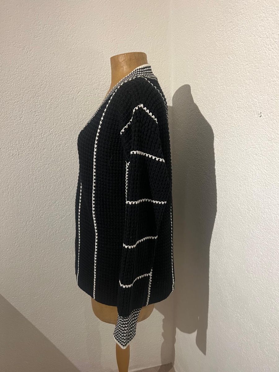 Pullover & Sweatshirts: Pull noir et blanc taille S - – Gebraucht aus chamoson von agr_y2m5 1