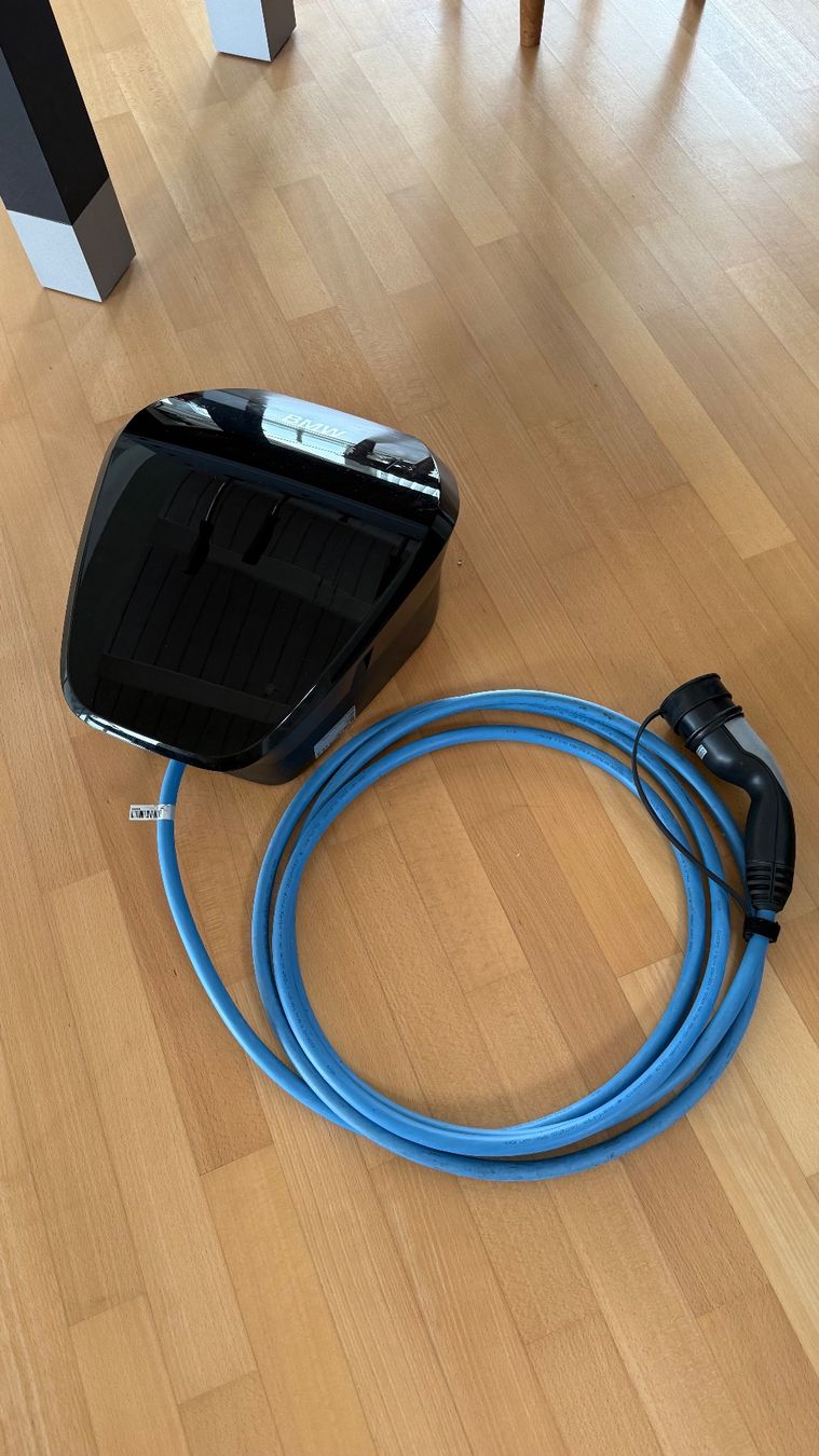 Batterie-Ladegeräte: Wallbox BMW Essential 22KW – Gebraucht aus Otelfingen von Huebi_01