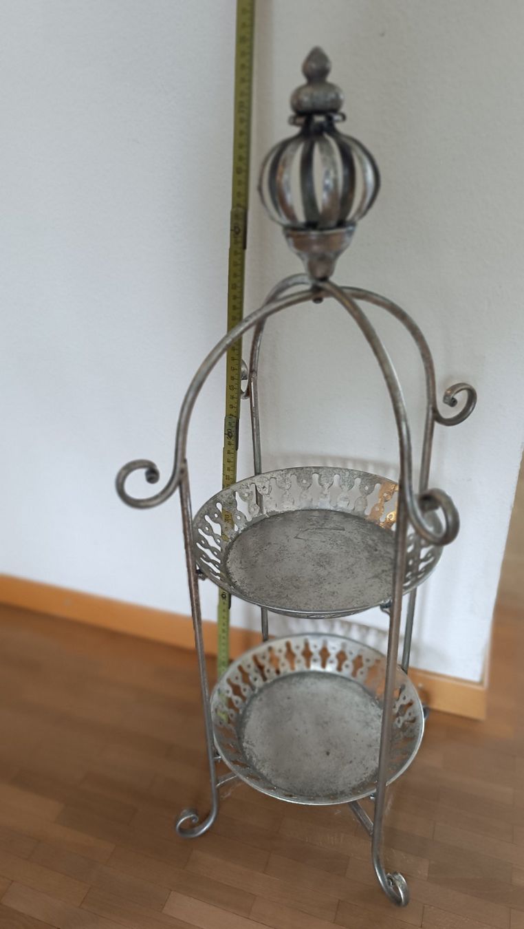 Altro in Decorazioni & Accessori: Wunderschöne klappbare Etagere Metall – Usato da Zürich venduto da Jul69 7