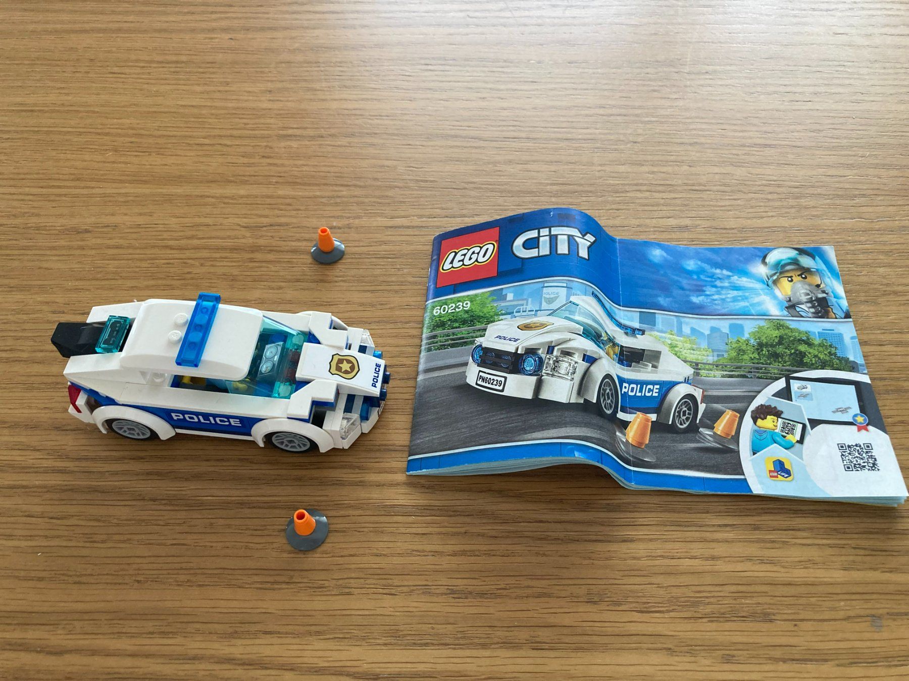 Lego Baukästen: Lego -60239 Streifenwagen- – Gebraucht aus Muttenz von Juvenile33 1