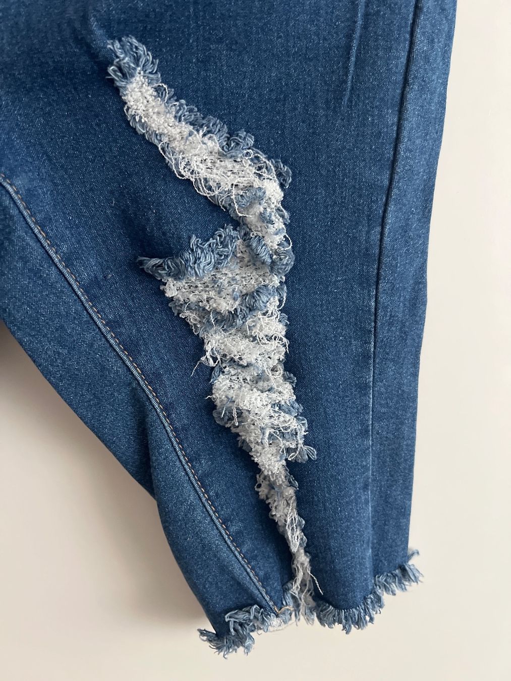 Jeans: Short long neuf déchiré taille 36 – Neu (gemäss Beschreibung) aus Renens VD von sar_bwz5 1