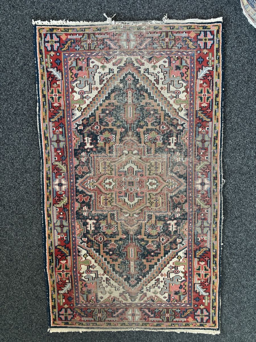 Tappeti: Antiker Teppich – Usato da Menznau venduto da Bueebi