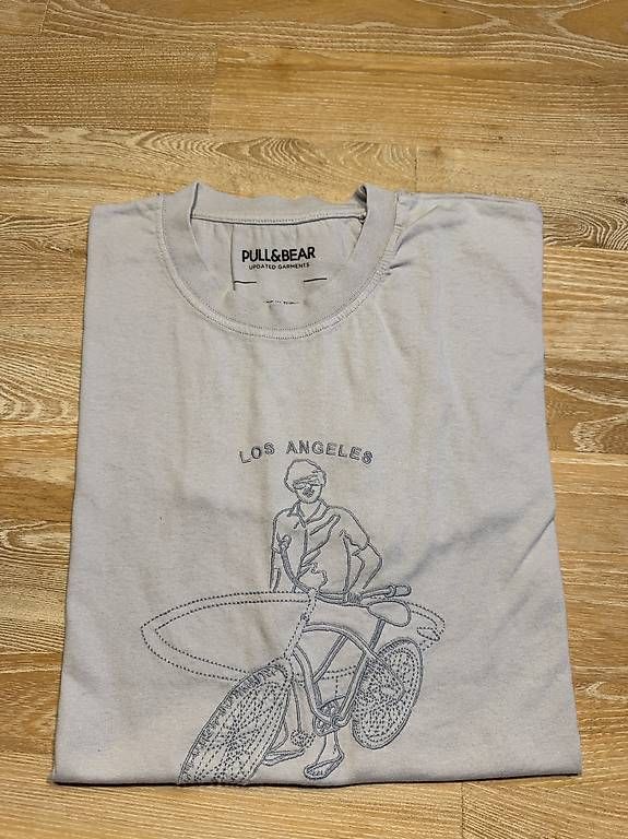 T-shirts: Pull & Bear T?Shirt – D'occasion à Meilen par DavideL02