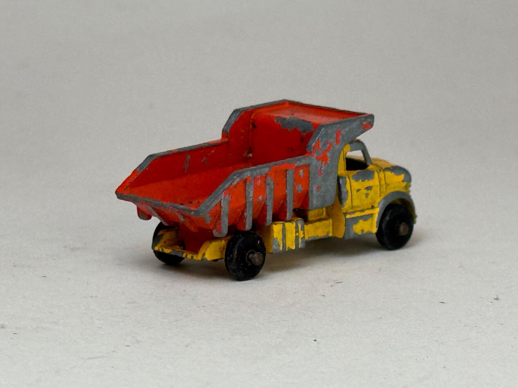 Modellautos: GB- Lone Star Muldenkipper gelb/rot – Gebraucht aus Elm von Wikmtz 1