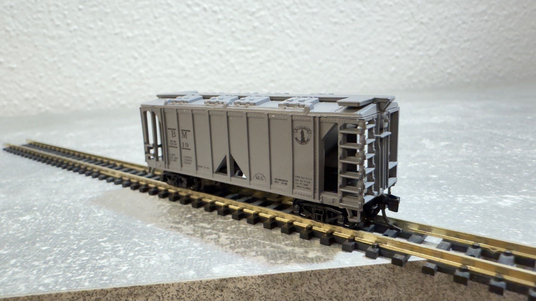 Modellini di ferrovie: Micro Train B&M Gedeckter Güterwagen Spur N – Nuovo (secondo la descrizione) da Windlach venduto da Kelebra 5