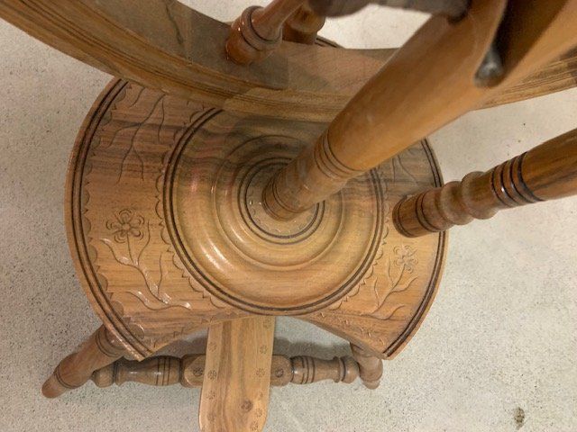 Rouets anciens: Antikes Spinnrad – D'occasion à Zofingen par jhp_x7qc 2