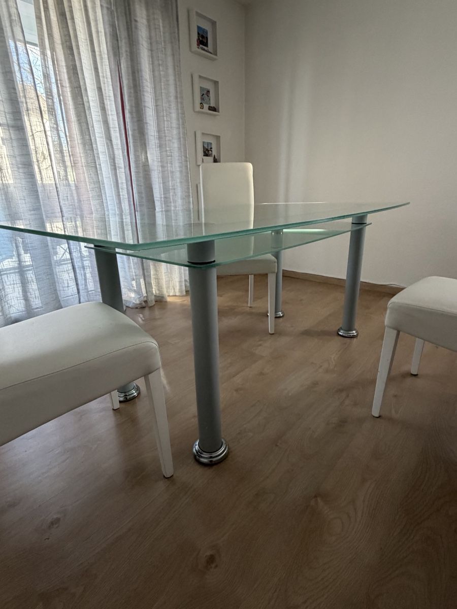 Tables: Tisch - Glastisch – D'occasion à Glattbrugg par man_6zpg 4