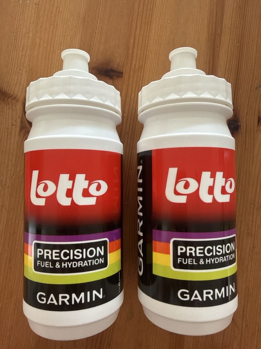 Gourdes & Thermos: 2x Trinkflaschen Lotto Garmin  – D'occasion à Möhlin par BidonKoenig026