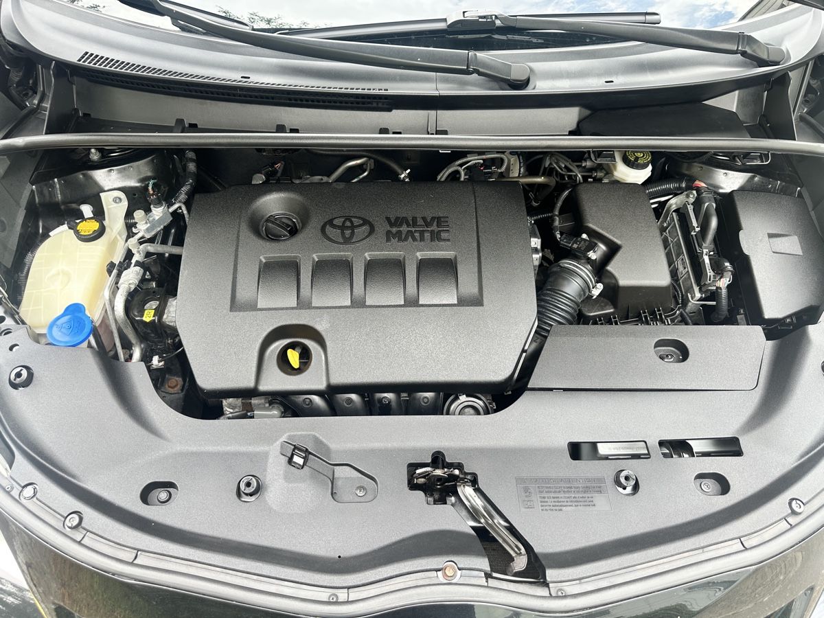 Toyota Automobili: Toyota Verso 1.8l – Usato da Fällanden venduto da May-bach 7